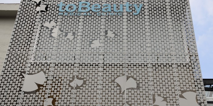 鋁單板廠家如何選擇？外墻鋁單板哪家好？