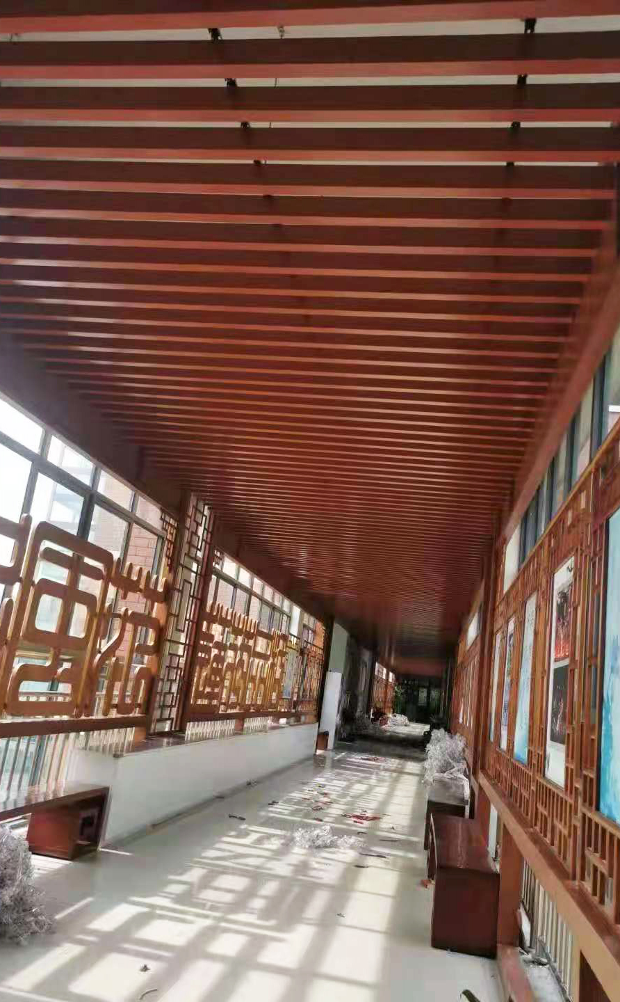 君蓮學校@50*90木紋鋁方通