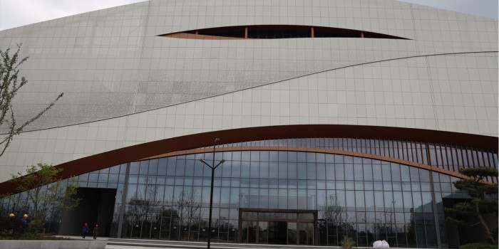 鋁單板價格多少錢一平方米？鋁單板定制廠家：給出這7個參數可以獲得具體報價